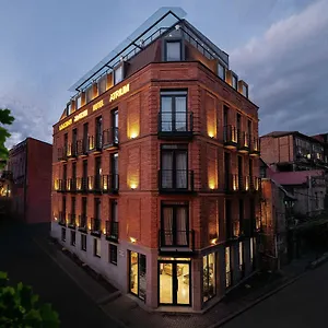 Atrium Boutique فندق
