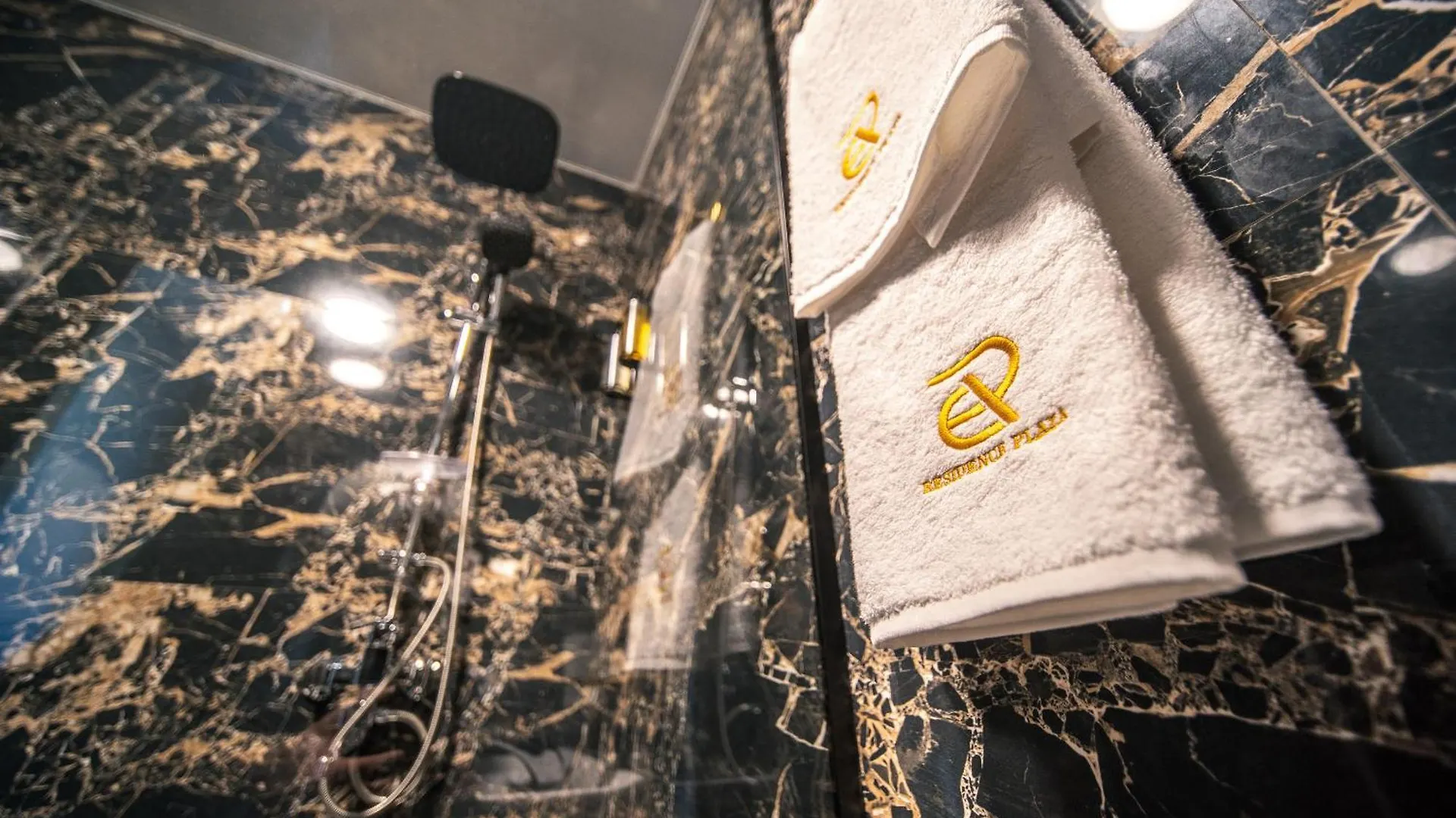Hotel Residence Plaza تبليسي